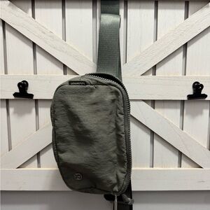 lululemon athletica everywhere belt bag
